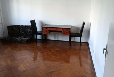 Apartament cu 3 camere decomandat în Girocului - 10