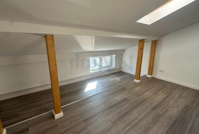 Apartament cu 4 camere decomandat în 1 Mai - 2
