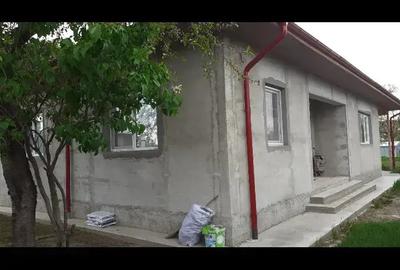 Casă cu 3 camere în Vadu Săpat - 4