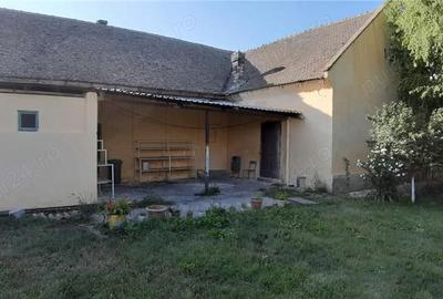 Casă cu 6 camere cu Teren 1400 Mp în Checea - 10