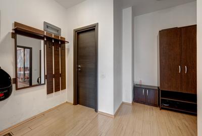 Apartament cu 2 camere decomandat, mobilat în 1 Mai - 15
