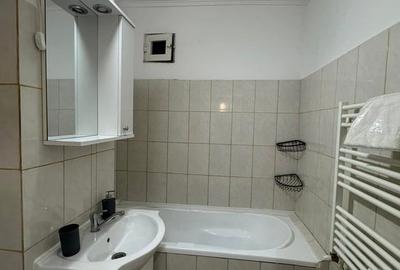 Apartament cu 2 camere decomandat în Trocadero - 19
