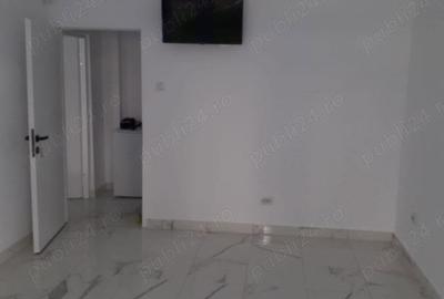 Spațiu comercial, de 22 mp, în Central - 3