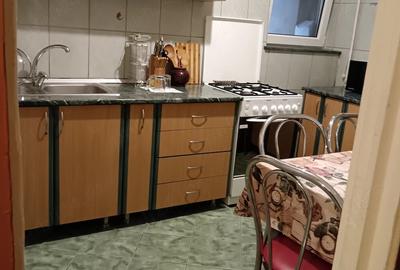 Apartament cu 3 camere decomandat în Lujerului - 6