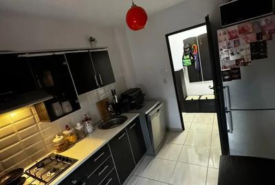 De vanzare apartament cu 2 camere, etaj intermediar, mobilat ?i utilat, 46.000 euro - 3