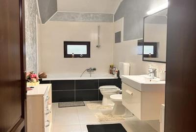 Casă în Central - 9