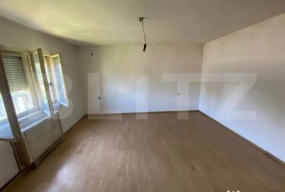 Casă cu 7 camere cu Teren 400 Mp în Central - 12