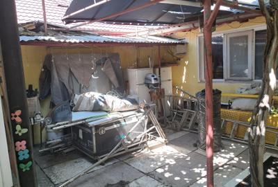 Exclusiv ! Casa 4 camere - Km.5 - 110.000 euro (Cod E2) - 3