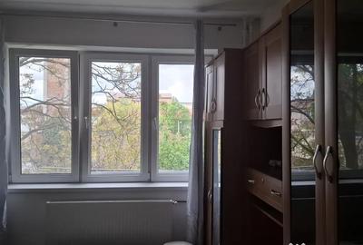 Garsonieră decomandată în Lipovei - 4