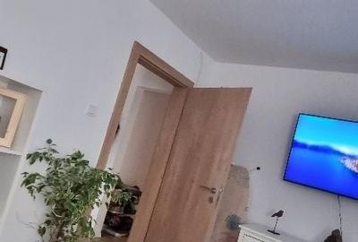 Apartament 3 camere decomandat,etajul 1,renovat,mobilat modern,155000 Euro - 3