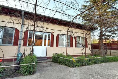 Casă individuală cu 4 camere în Vărăști