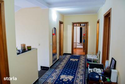 Casă cu 6 camere cu Canalizare în Ciric - 12