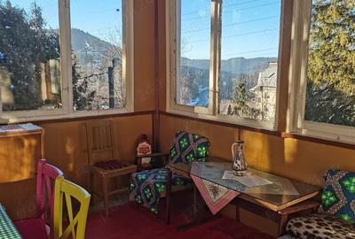 Casă cu 6 camere în Cioplea