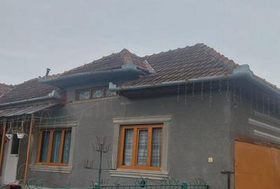 Casă cu 3 camere în Țohești - 1