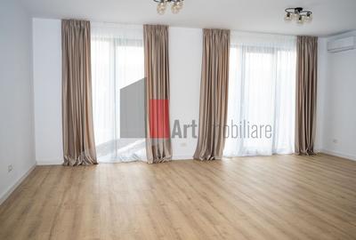 Casă individuală cu 5 camere cu Teren 250 Mp în Central - 2