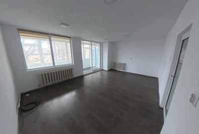 Spațiu comercial, de 33 mp, în Independenței - 4