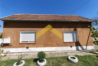 Casă individuală cu 4 camere cu Canalizare în Exterior Nord - 2