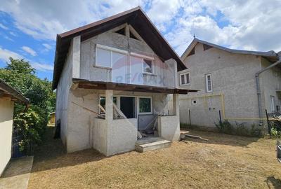 Casă individuală cu 6 camere cu Canalizare în Lisaura - 3