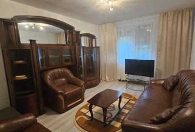 Apartament cu 3 camere decomandat în Calea București - 1