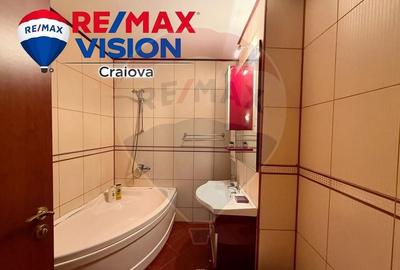 Apartament cu 4 camere decomandat în 1 Mai - 5