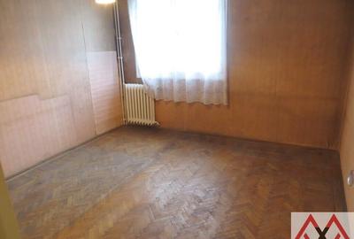 Apartament cu 4 camere semidecomandat în Titan - 4
