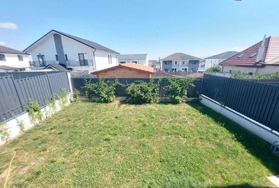 Casă cu Teren 255 Mp în Central