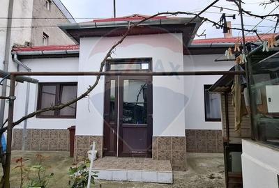 Casă cu 2 camere decomandat cu Teren 102 Mp în Ultracentral - 13