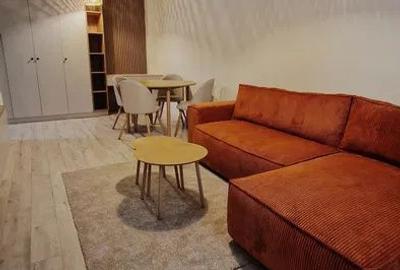 Apartament cu 2 camere decomandat în Roșu