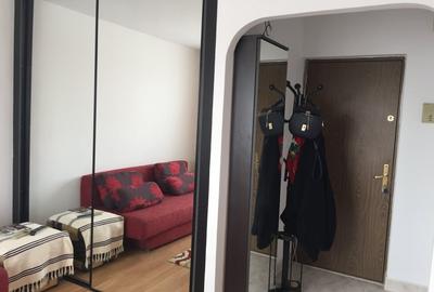 Garsoniera | Piata Sudului - Berceni | Proximitate metrou 5 minute | - 2