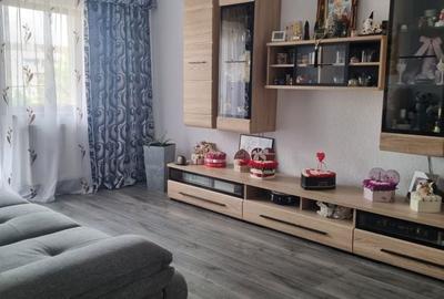 Apartament cu 4 camere decomandat în Dacia - 3