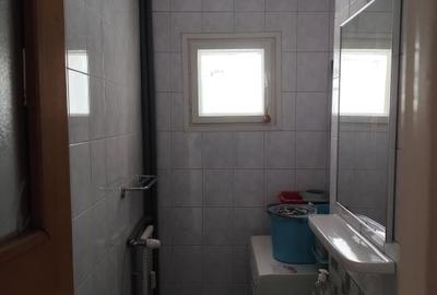 Apartament cu 4 camere decomandat, 90 mp, zona Titulescu - 10