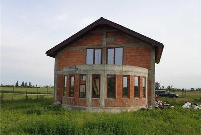 Casa Individuala la rosu - teren 834 mp - 137 mp utili - 2