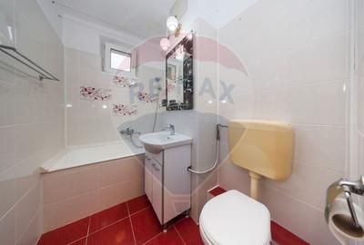 Apartament cu 2 camere de vânzare în zona Tractorul - 10