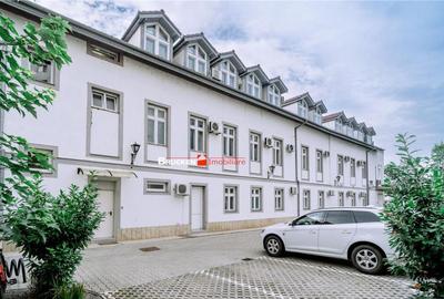 Spațiu comercial, de 437 mp, în Central - 9