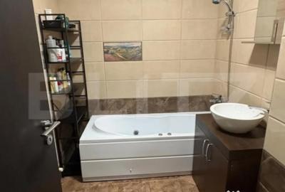 Apartament cu 2 camere decomandat în Tractorul - 2