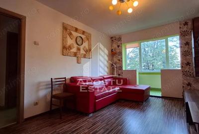 Apartament semidecomandat 3 camere, Miorita - 3
