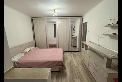 Apartament cu 3 camere decomandat, mobilat în Ozana