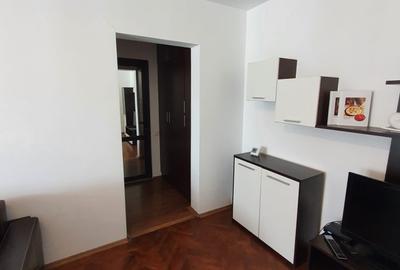 Tomis III- 2 camere 60mp, mobilat-utilat, gaze, parcare, termen lung-450euro - 13