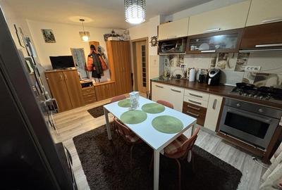 Amenajatat complet, mobilat și utilat la parter cu balcon - 10