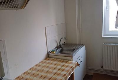 Apartament cu 2 camere semidecomandat în Micro 9 - 4