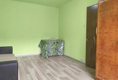 Garsonieră decomandată în Micro 15 - 9