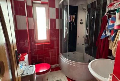 Casă cu 4 camere cu Teren 260 Mp în Malu Mare - 2