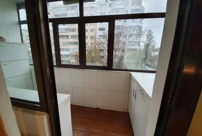 Apartament cu 2 camere decomandat în Central - 3