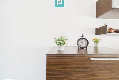 Casă cu 8 camere cu Teren 600 Mp în Moșnița Nouă