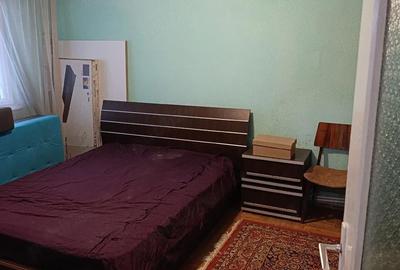 Apartament cu 3 camere decomandat în Precista