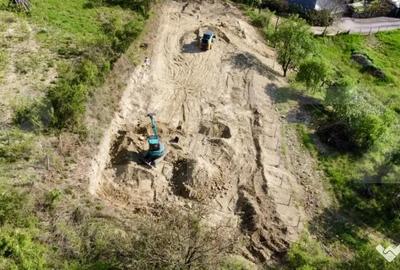 Teren de 2700 mp, în Corunca - 3