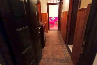 Proprietar, vând apartament 4 camere, decomandat, zona 1 Mai, negociabil - 10