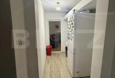 Apartament cu 3 camere semidecomandat, mobilat în Central