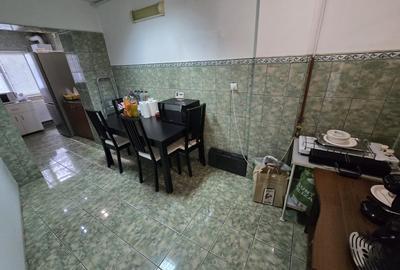 Casa la curte individuala Sector 4 (M Eroii Revolutiei) - 3