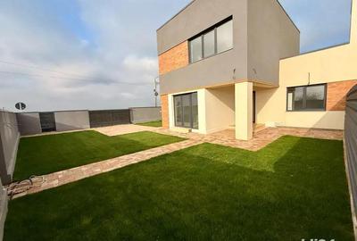 Casă cu 5 camere cu Teren 360 Mp în Central - 4